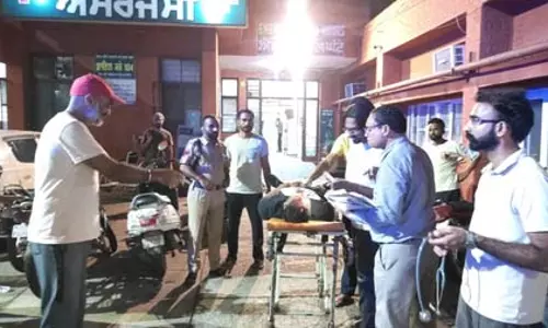 गैंगस्टर की मां और एक युवक की हत्या