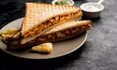 Recipe: घर पर बनाएं ये आलू मसाला सैंडविच, नाश्ते में सबको पसंद आएगा
