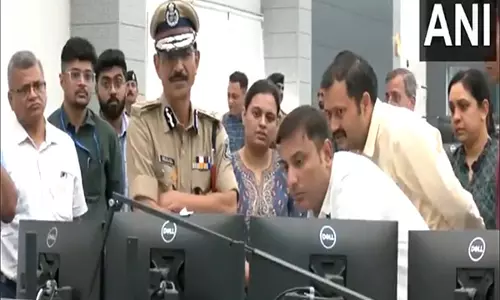 Policeआयुक्त जीएस मलिक ने रथ यात्रा शुरू होने पर कमांड सेंटर में निगरानी की समीक्षा की