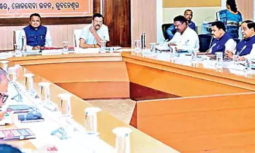 CM की अध्यक्षता में लोक सेवा भवन में आपदा प्रबंधन समिति की एक उच्चस्तरीय समीक्षा बैठक हुई CM की अध्यक्षता में लोक सेवा भवन में आपदा प्रबंधन समिति की एक उच्चस्तरीय समीक्षा बैठक हुई