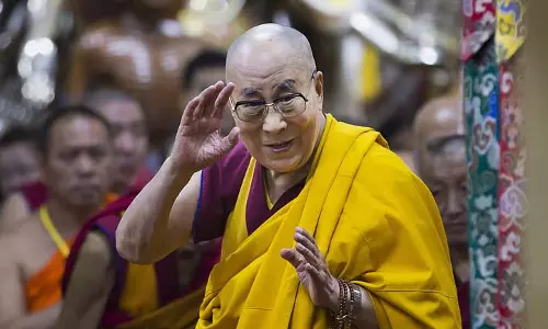 दलाई लामा के 90 वर्ष पूरे होने पर तिब्बतियों के सामने अनिश्चित भविष्य