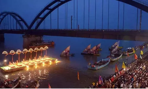 AP: अखंड गोदावरी परियोजना में सभी गोदावरी मुहाने को शामिल करने का आह्वान AP: अखंड गोदावरी परियोजना में सभी गोदावरी मुहाने को शामिल करने का आह्वान