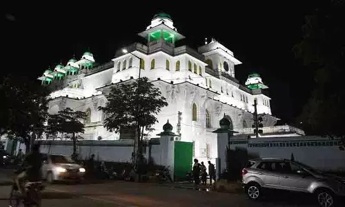 Hyderabad में मुहर्रम का जश्न शुरू