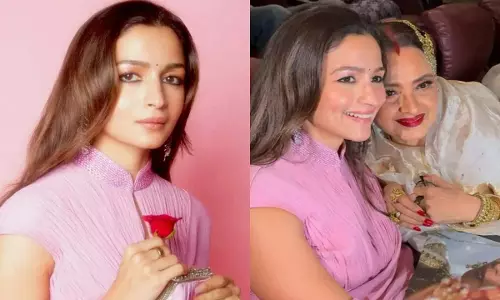 Alia Bhatt ने जीवित किंवदंती रेखा को श्रद्धांजलि दी Alia Bhatt ने जीवित किंवदंती रेखा को श्रद्धांजलि दी