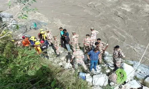 Rudraprayag: लापता यात्रियों की तलाश में राहत कार्य जारी Rudraprayag: लापता यात्रियों की तलाश में राहत कार्य जारी