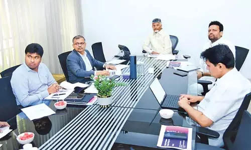 राज्य में दो अंतरिक्ष शहरों, तिरुपति और लेपाक्षी की स्थापना को मंजूरी दे दी है : CM Naidu राज्य में दो अंतरिक्ष शहरों, तिरुपति और लेपाक्षी की स्थापना को मंजूरी दे दी है : CM Naidu