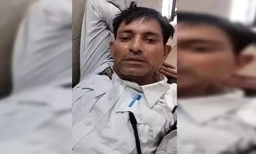 Meerut : ई-रिक्शा चालकों की मनमानी हद पार, पुलिसकर्मियों पर चढ़ाया रिक्शा