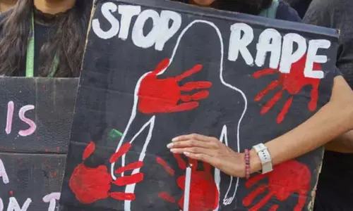 Kolkata : लॉ कॉलेज में छात्रा से सामूहिक बलात्कार, दो गिरफ्तार
