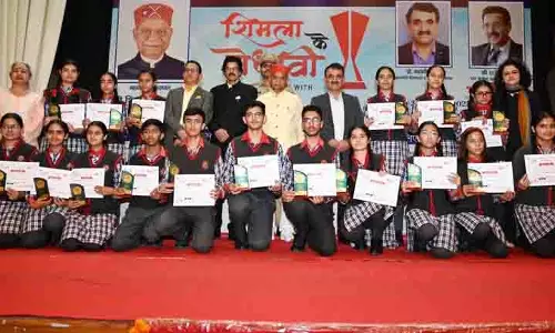 Himachal के राज्यपाल ने छात्रों से मजबूत भारत बनाने का आग्रह किया
