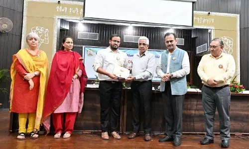 VC ने JU को मजबूत करने में पूर्व छात्रों की भूमिका पर जोर दिया VC ने JU को मजबूत करने में पूर्व छात्रों की भूमिका पर जोर दिया