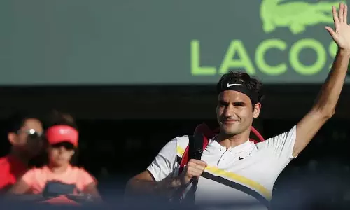 Roger Federer के दीर्घकालिक अनुबंधों ने उन्हें टेनिस अरबपति बना दिया Roger Federer के दीर्घकालिक अनुबंधों ने उन्हें टेनिस अरबपति बना दिया