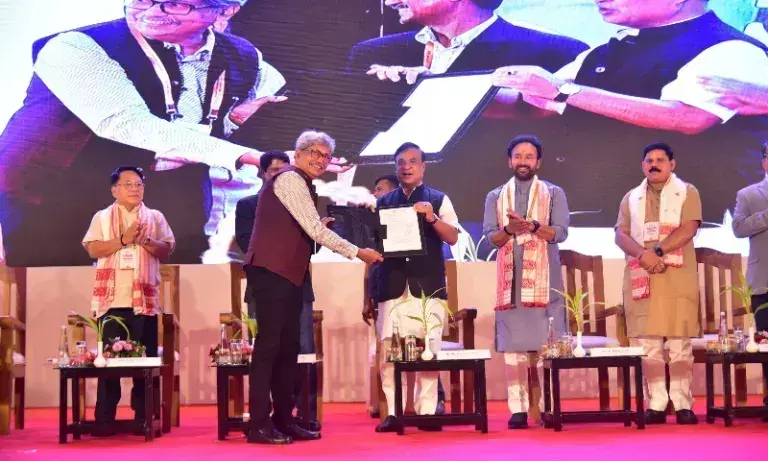 Assam: डिब्रूगढ़ विश्वविद्यालय ने जीएसआई के साथ समझौता ज्ञापन पर हस्ताक्षर किए Assam: डिब्रूगढ़ विश्वविद्यालय ने जीएसआई के साथ समझौता ज्ञापन पर हस्ताक्षर किए