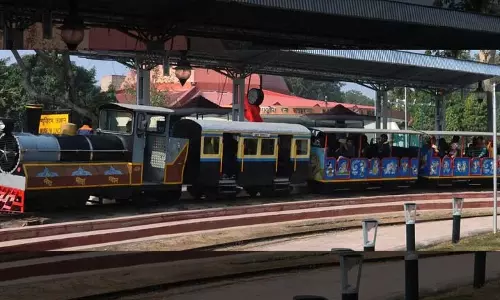 भारतीय रेलवे 1 जुलाई से यात्री किराया क्यों बढ़ा रही है?