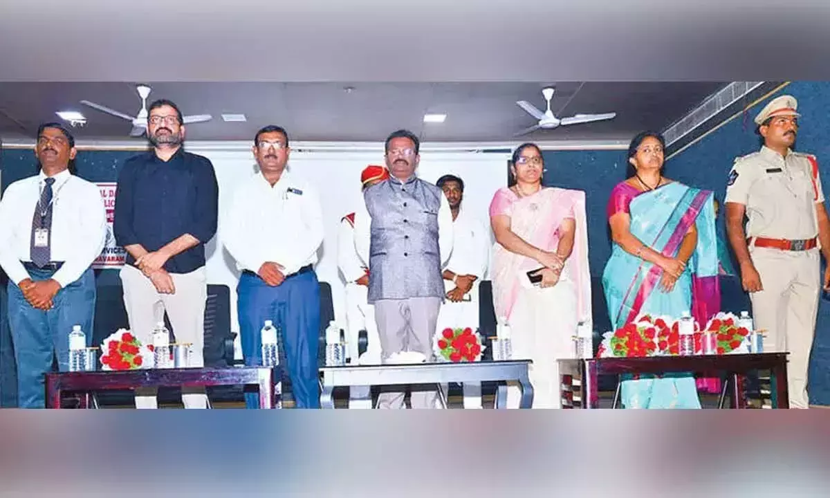 Andhra: छात्रों से नशे से दूर रहने का आग्रह