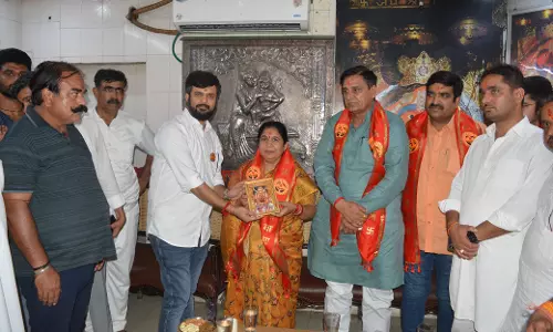 Churu: राज्य मंत्री मंजू  शुक्रवार को सालासर आए, बालाजी मंदिर में दर्शन व पूजा अर्चना की