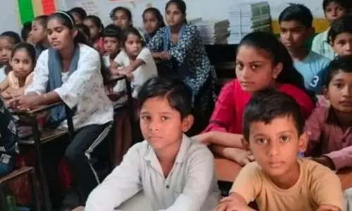 Bareilly: सुनीता शर्मा ने बालिका शिक्षा पर दिया प्रेरणादायक व्याख्यान Bareilly: सुनीता शर्मा ने बालिका शिक्षा पर दिया प्रेरणादायक व्याख्यान