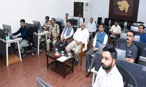 CM डैशबोर्ड से हुई रथ यात्रा निगरानी CM डैशबोर्ड से हुई रथ यात्रा निगरानी