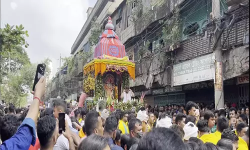 Bangladesh में हिंदुओं ने मनाई रथ यात्रा Bangladesh में हिंदुओं ने मनाई रथ यात्रा