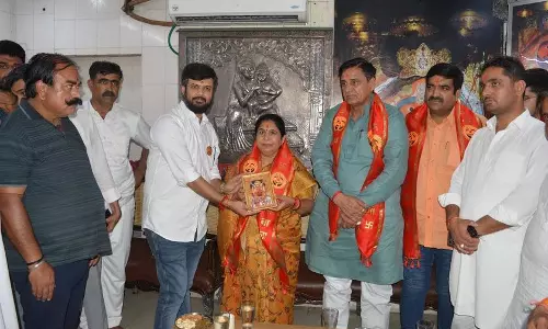 Churu: राज्य मंत्री का सालासर दौरा, बालाजी दर्शन व योजनाओं की समीक्षा