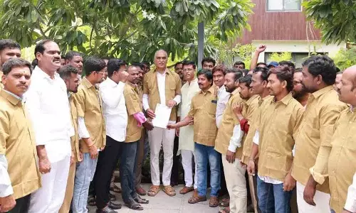 बीआरएस ऑटो श्रमिकों के लिए लड़ेगी लड़ाई: Harish Rao