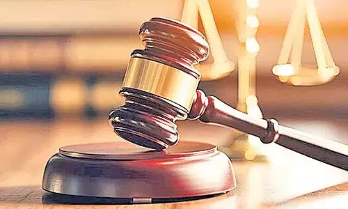 उत्थुथि सुप्रीम कोर्ट.. उत्थुथि मुख्य न्यायाधीश!.. 22 लाख की भारी धोखाधड़ी! उत्थुथि सुप्रीम कोर्ट.. उत्थुथि मुख्य न्यायाधीश!.. 22 लाख की भारी धोखाधड़ी!