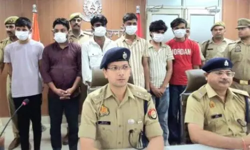 Delhi NCR: ग्राइंडर ऐप बना अपराध का जरिया, लुटेरा गैंग गिरफ्तार Delhi NCR: ग्राइंडर ऐप बना अपराध का जरिया, लुटेरा गैंग गिरफ्तार