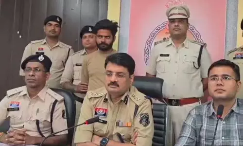 CG BREAKING: पूर्व विधायक से मांगी 20 लाख की फिरौती, प्रयागराज से बदमाश गिरफ्तार CG BREAKING: पूर्व विधायक से मांगी 20 लाख की फिरौती, प्रयागराज से बदमाश गिरफ्तार