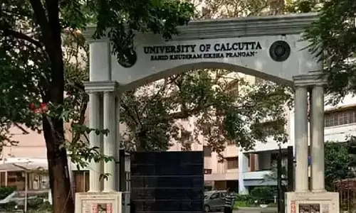 कलकत्ता विश्वविद्यालय में बांग्लादेशियों की रैगिंग कलकत्ता विश्वविद्यालय में बांग्लादेशियों की रैगिंग