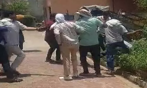 बिजली बिल वसूली करने गई टीम पर हमला, पीट-पीटकर भगाया