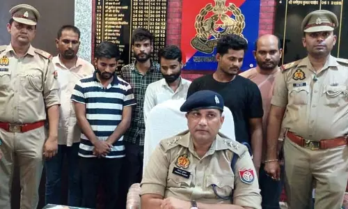 Bareill : मोबाइल टावर लगाने का झांसा देकर करोड़ों की ठगी, छह ठग गिरफ्तार Bareill : मोबाइल टावर लगाने का झांसा देकर करोड़ों की ठगी, छह ठग गिरफ्तार