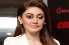 Shefali Jariwala :अचानक निधन से बिखरा परिवार, सदमे में पति Shefali Jariwala :अचानक निधन से बिखरा परिवार, सदमे में पति