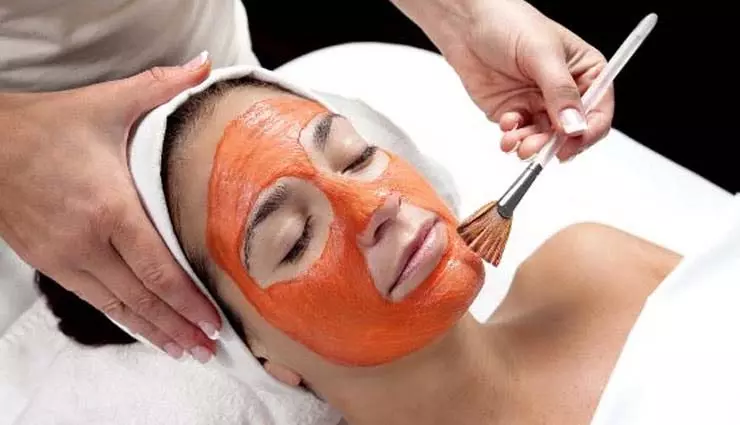 Beauty Tips: इन घरेलू फेस मास्क को आजमाएं और पाएं चमकदार और बेदाग त्वचा Beauty Tips: इन घरेलू फेस मास्क को आजमाएं और पाएं चमकदार और बेदाग त्वचा