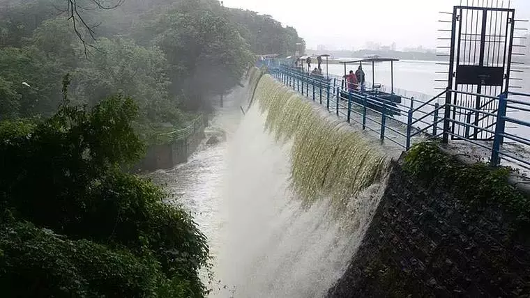 Mumbai : शहर की सात झीलों में जलस्तर 38.5% तक बढ़ा Mumbai : शहर की सात झीलों में जलस्तर 38.5% तक बढ़ा