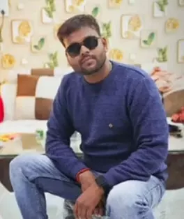 सुपरवाइजर की मौत को परिजनों ने बताया हत्या, कब्र खोदकर शव का पीएम करने के निर्देश सुपरवाइजर की मौत को परिजनों ने बताया हत्या, कब्र खोदकर शव का पीएम करने के निर्देश