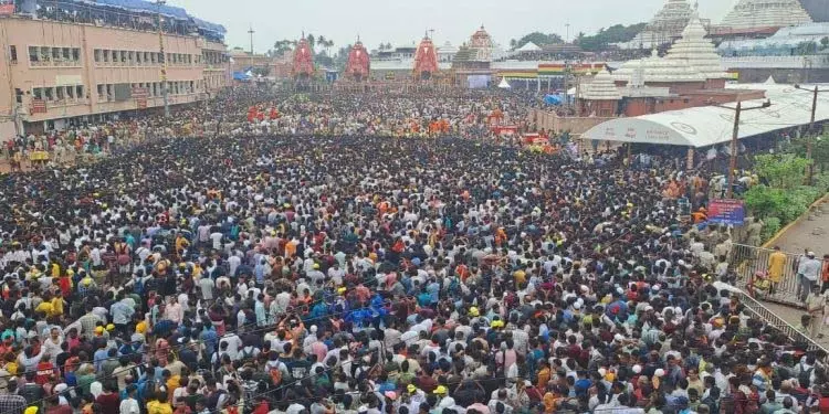 Bhubaneswar: पुरी ही एकमात्र जगन्नाथ धाम है — बंगाली भक्त Bhubaneswar: पुरी ही एकमात्र जगन्नाथ धाम है — बंगाली भक्त