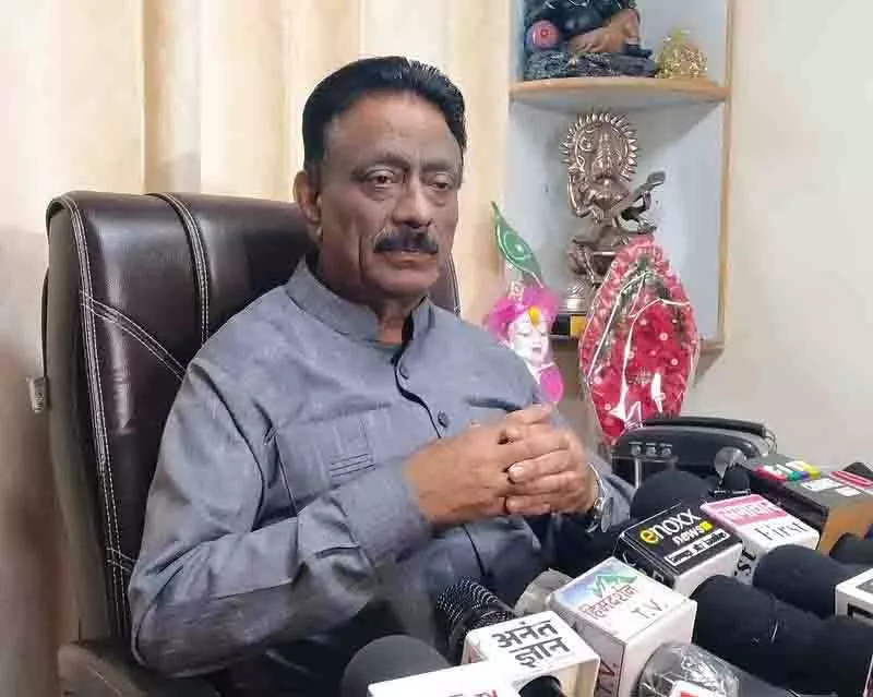 एकता बनाए रखने के लिए आपातकाल लगाया गया: Kuldeep Rathore एकता बनाए रखने के लिए आपातकाल लगाया गया: Kuldeep Rathore