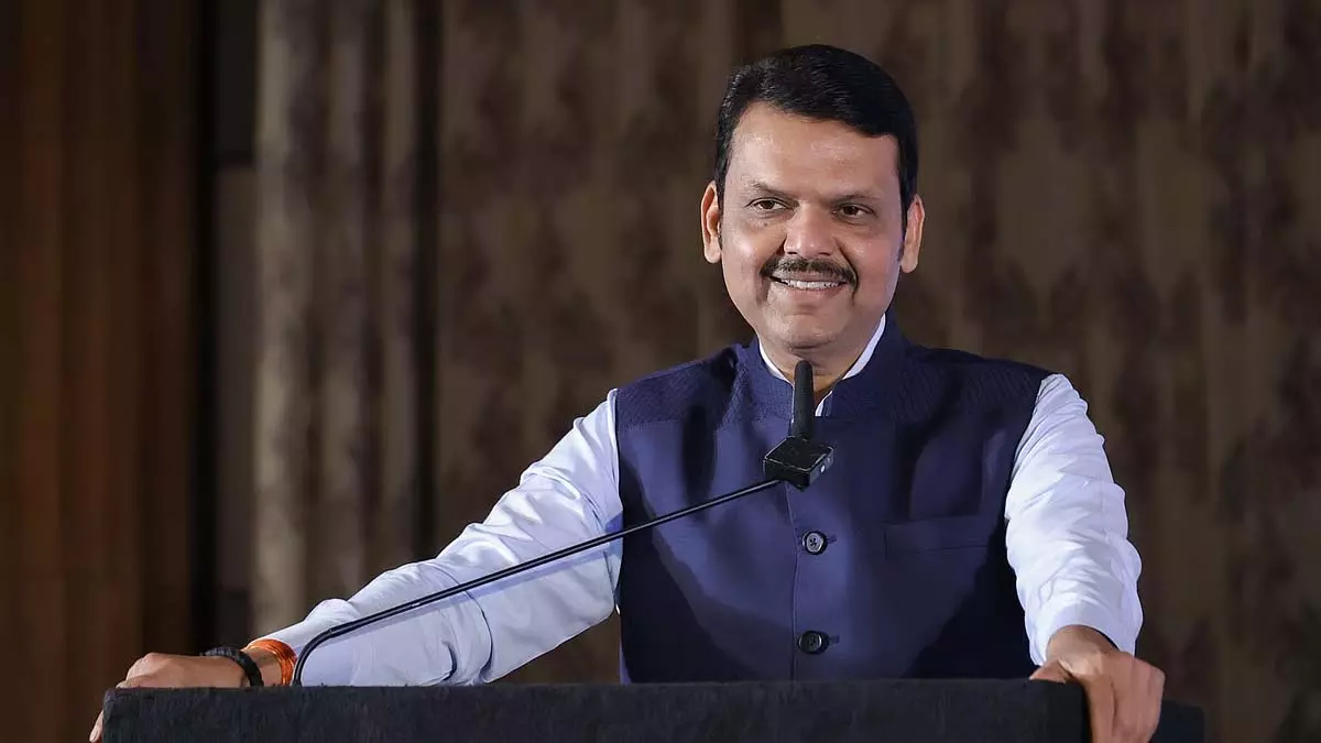 Maharashtra : सरकार ने नागरिक सेवाओं के लिए प्रतीक्षा अवधि घटाई, प्रक्रिया ऑनलाइन की Maharashtra : सरकार ने नागरिक सेवाओं के लिए प्रतीक्षा अवधि घटाई, प्रक्रिया ऑनलाइन की