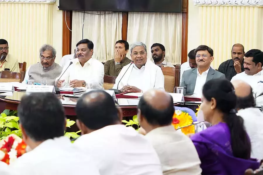 इस बार 11 दिन का दशहरा: CM की अगुवाई में उच्च स्तरीय बैठक इस बार 11 दिन का दशहरा: CM की अगुवाई में उच्च स्तरीय बैठक