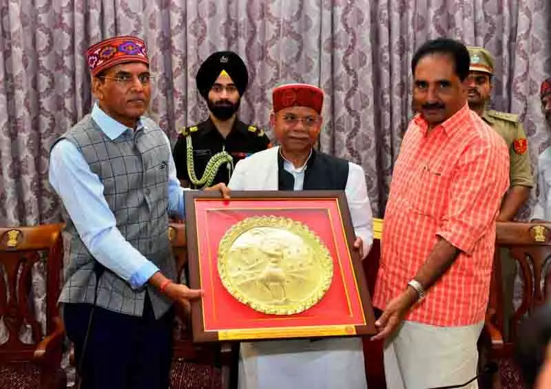 मनसुख मंडाविया ने हिमाचल के राज्यपाल Shiv Pratap Shukla से मुलाकात की मनसुख मंडाविया ने हिमाचल के राज्यपाल Shiv Pratap Shukla से मुलाकात की