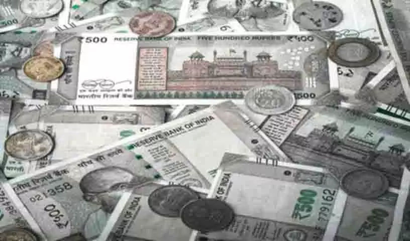 Hyderabad: एसआर नगर में एटीएम में जमा हुए नकली नोट Hyderabad: एसआर नगर में एटीएम में जमा हुए नकली नोट