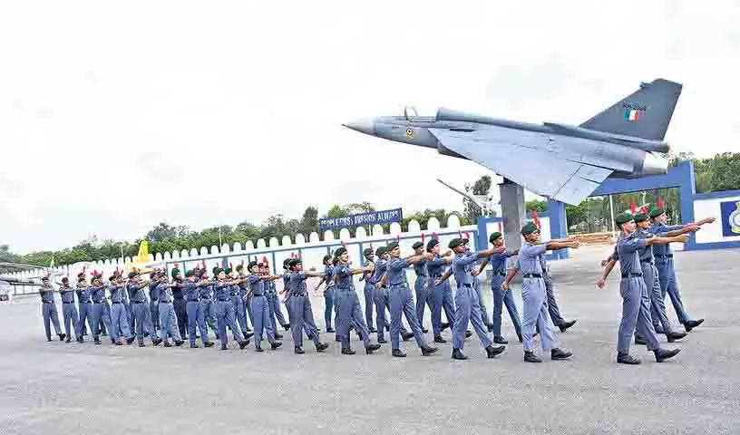 NCC कैडेटों को वायु सेना अकादमी में प्रशिक्षण दिया गया NCC कैडेटों को वायु सेना अकादमी में प्रशिक्षण दिया गया