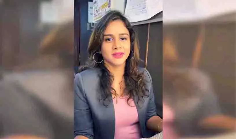 Telugu समाचार प्रस्तोता स्वेचा वोटरकर चिक्कड़पल्ली में घर पर मृत पाई गईं Telugu समाचार प्रस्तोता स्वेचा वोटरकर चिक्कड़पल्ली में घर पर मृत पाई गईं