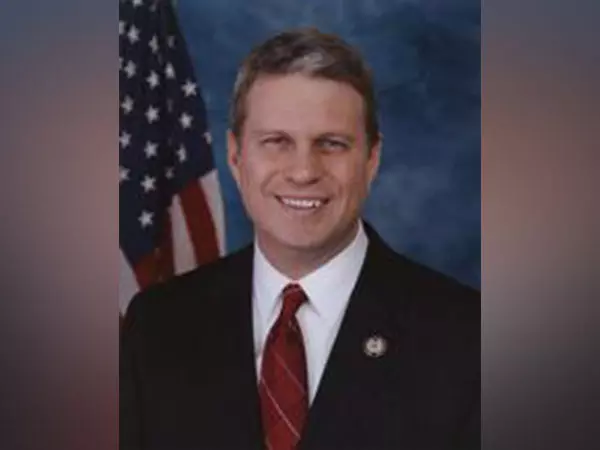 अफगानिस्तान बना आतंकी समूहों की पनाहगाह: US lawmaker अफगानिस्तान बना आतंकी समूहों की पनाहगाह: US lawmaker