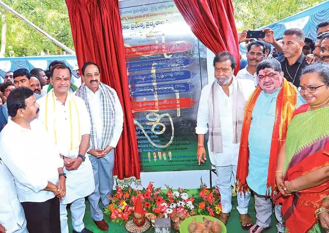 दामोदर राजा नरसिम्हा: निर्वाचन क्षेत्र के लिए एक नर्सिंग कॉलेज की स्थापना दामोदर राजा नरसिम्हा: निर्वाचन क्षेत्र के लिए एक नर्सिंग कॉलेज की स्थापना