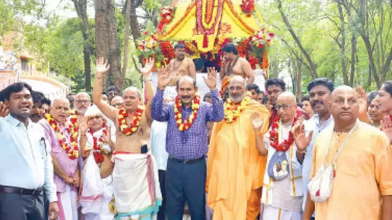 Andhra: NSU में श्रद्धापूर्वक मनाई गई जगन्नाथ रथ यात्रा Andhra: NSU में श्रद्धापूर्वक मनाई गई जगन्नाथ रथ यात्रा