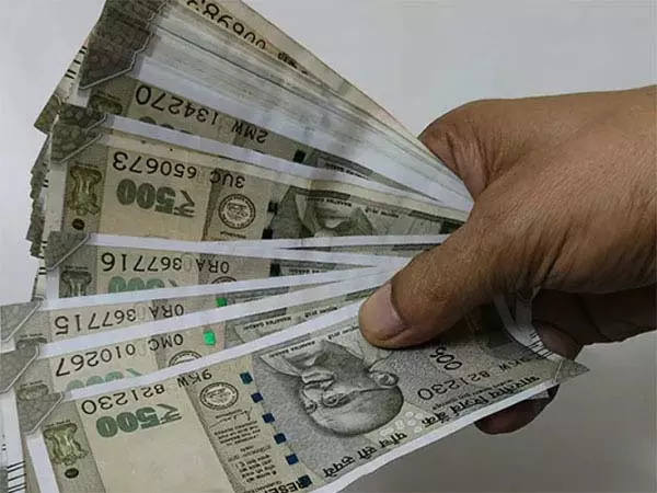 प्रदेश सरकार देगी चार लाख, हादसे पर कंपनी का मुंह बंद प्रदेश सरकार देगी चार लाख, हादसे पर कंपनी का मुंह बंद