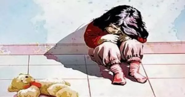 Kasganj: 4 वर्षीय मासूम बच्ची के साथ दुष्कर्म का मामला सामने आया Kasganj: 4 वर्षीय मासूम बच्ची के साथ दुष्कर्म का मामला सामने आया
