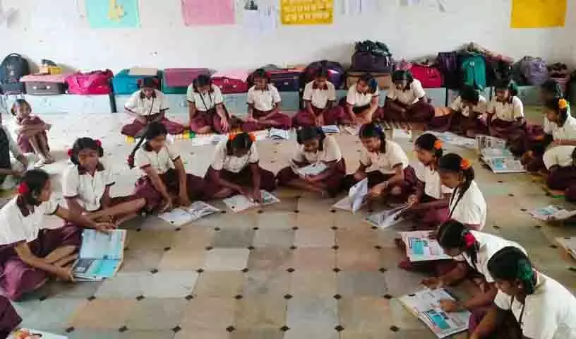 एनजीओ वॉयस4गर्ल्स TSWREIS में 72 छात्राओं को प्रशिक्षण दे रहा एनजीओ वॉयस4गर्ल्स TSWREIS में 72 छात्राओं को प्रशिक्षण दे रहा