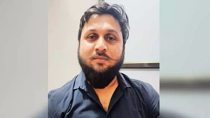 नकली आभूषण बेचते आरोपी को पुलिस ने दबोचा, मारने की दी थी धमकी नकली आभूषण बेचते आरोपी को पुलिस ने दबोचा, मारने की दी थी धमकी