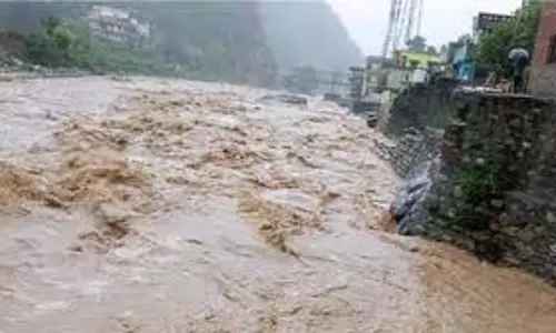 Uttarakhand: भारी बारिश के कारण सड़कें जमा , 3-4 दिन तक लगातार बारिश की चेतावनी